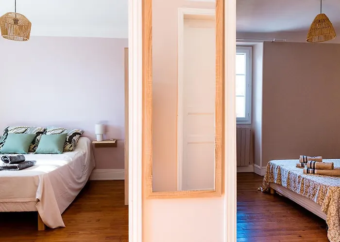 Pays Basque Munhoa Nyaraló Anhaux