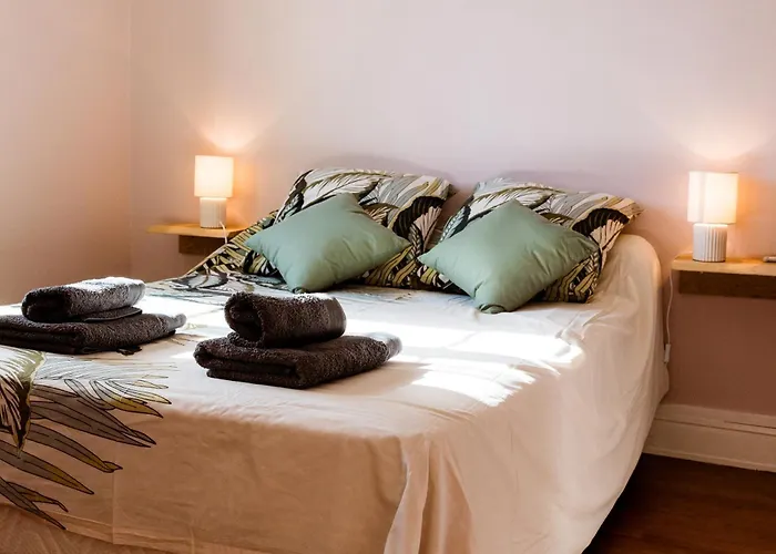 Pays Basque Munhoa Nyaraló *